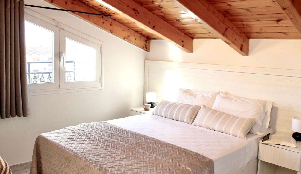 Apartment Lightful Attic At Regina *